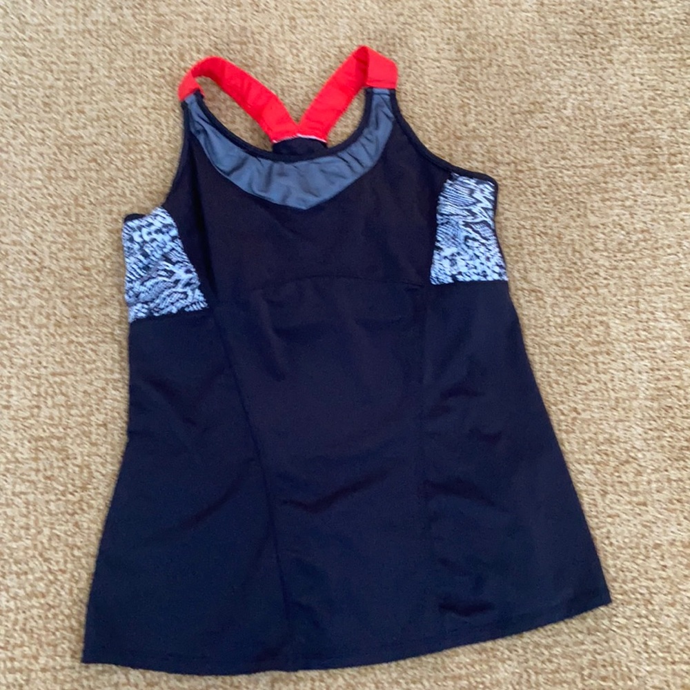 Tennis top
